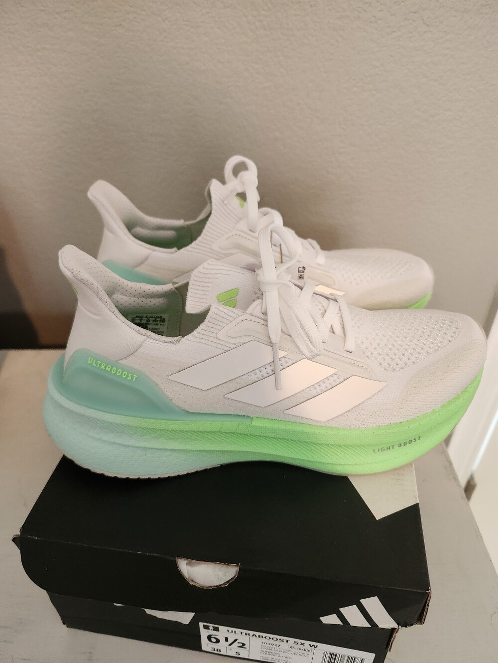 adidas Ultraboost Women's White Mint Green Running Shoes JQ2927